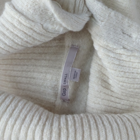 Gap women's size small coral and cream color block sweater - Picture 4 of 5